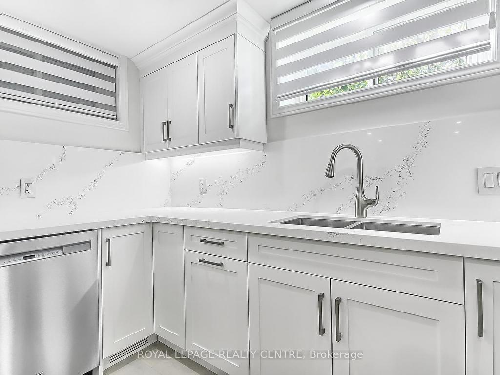 









1087


Orchard

Road, Lower,
Mississauga,




ON
L5E 2N7

