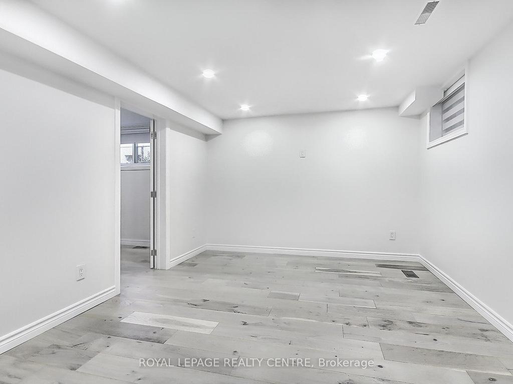 









1087


Orchard

Road, Lower,
Mississauga,




ON
L5E 2N7

