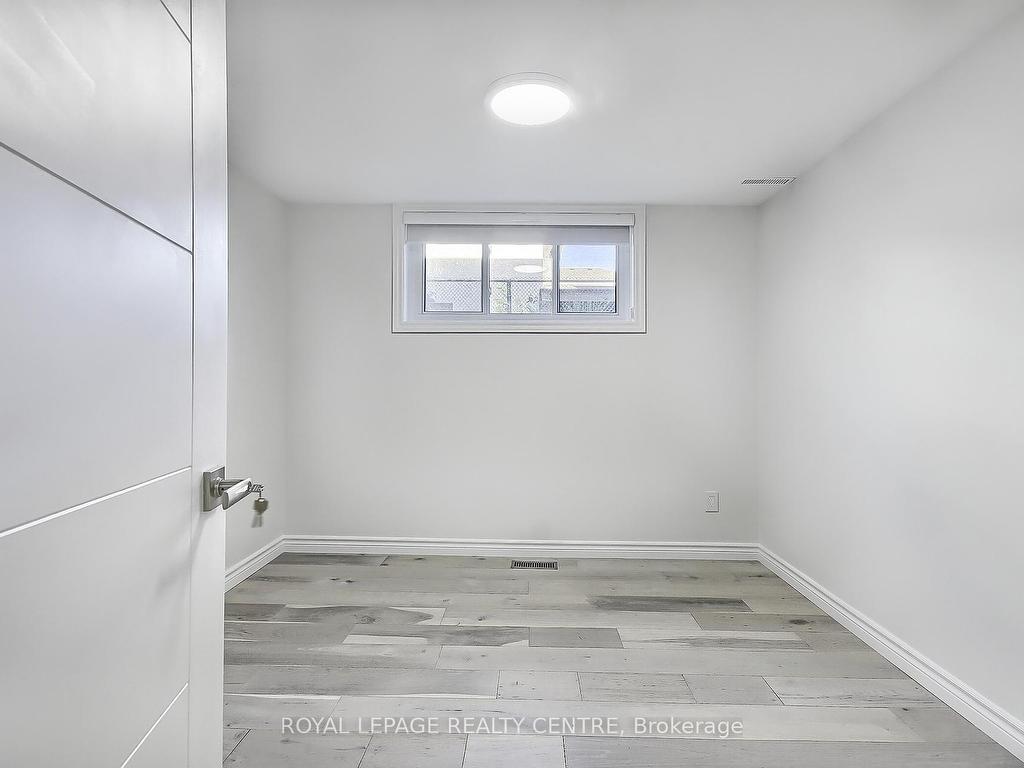 









1087


Orchard

Road, Lower,
Mississauga,




ON
L5E 2N7

