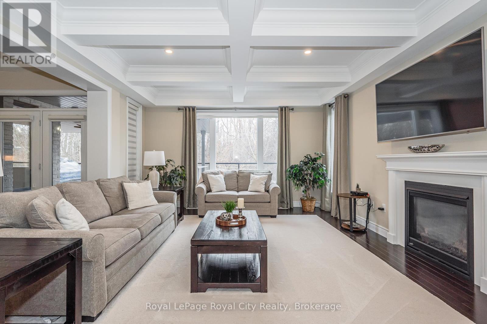 












84 MCCANN STREET

,
Guelph (Kortright East),




Ontario
N1G0B9

