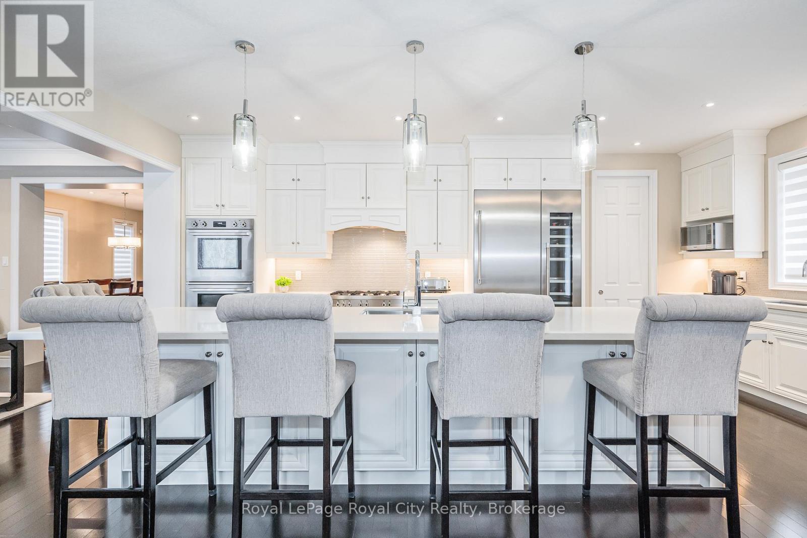 












84 MCCANN STREET

,
Guelph (Kortright East),




Ontario
N1G0B9

