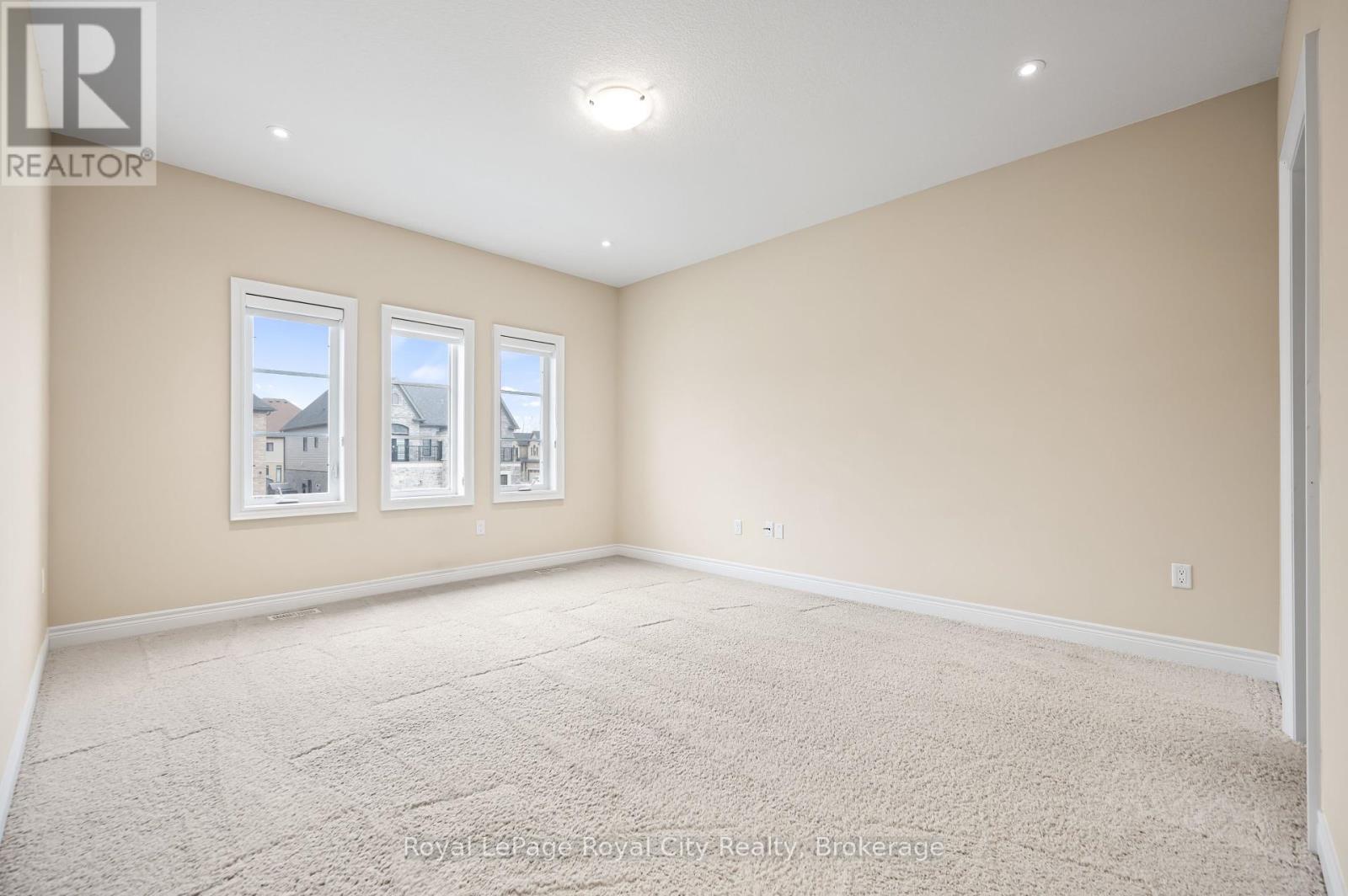 












84 MCCANN STREET

,
Guelph (Kortright East),




Ontario
N1G0B9

