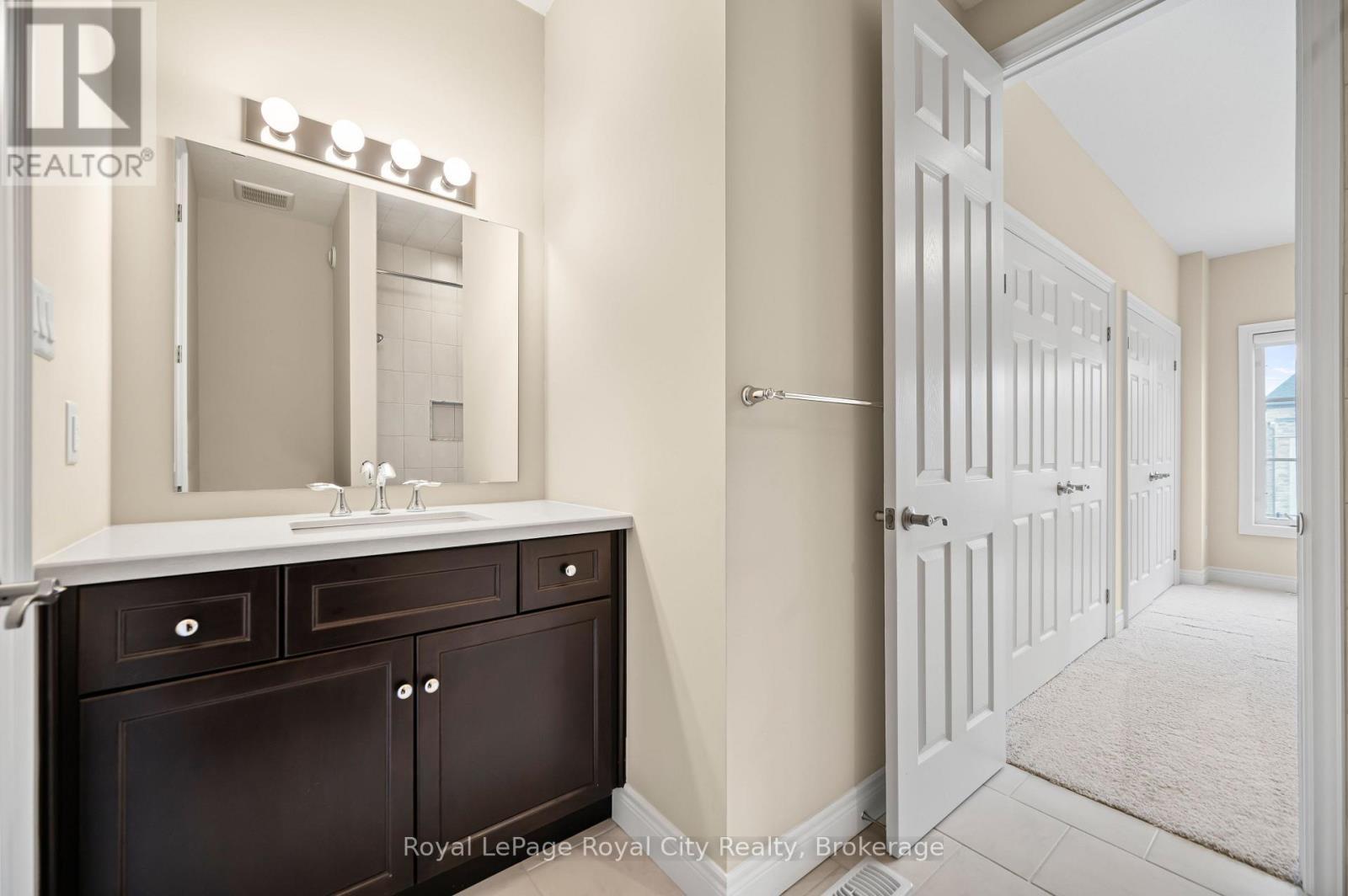 












84 MCCANN STREET

,
Guelph (Kortright East),




Ontario
N1G0B9

