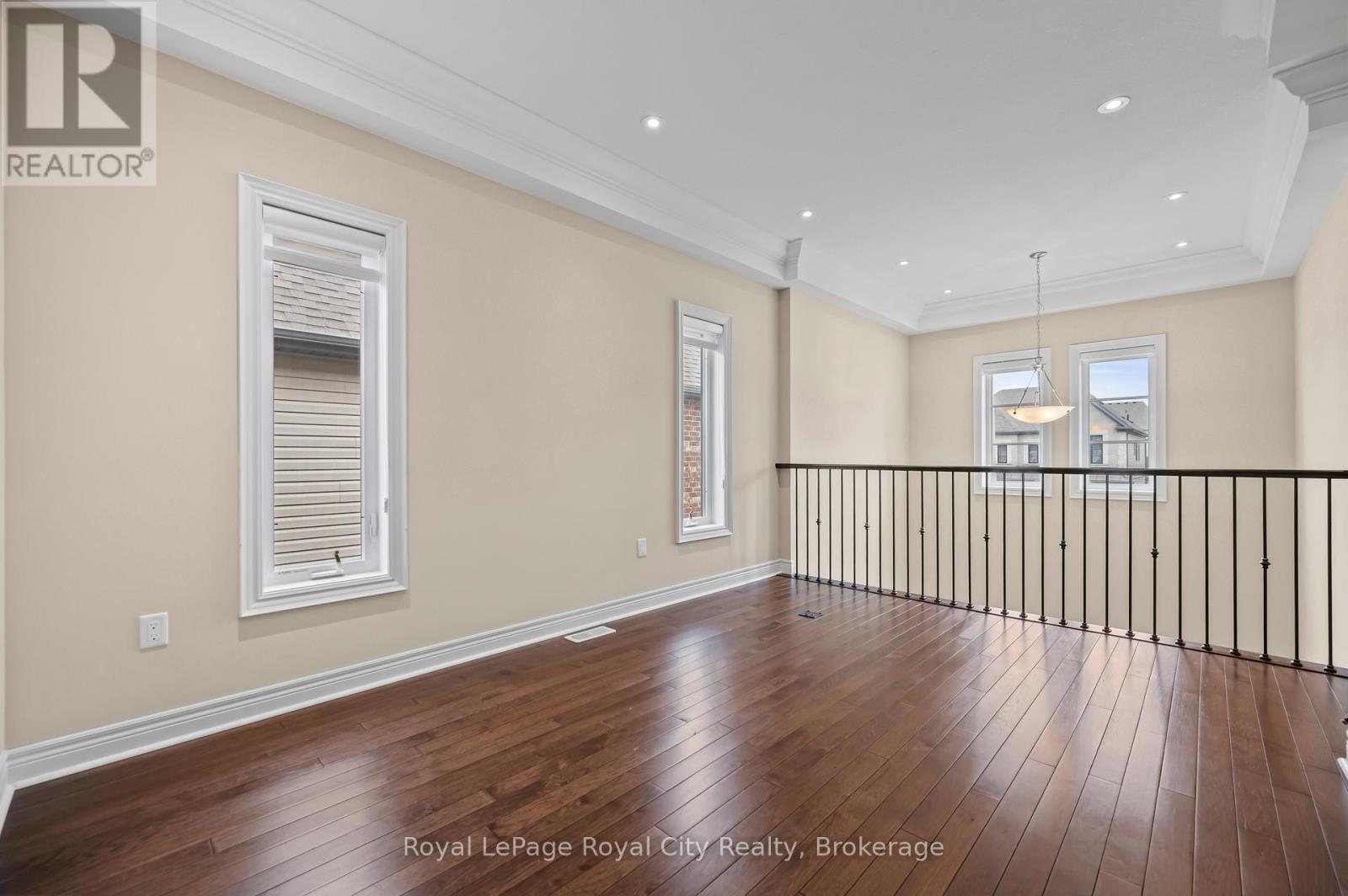 












84 MCCANN STREET

,
Guelph (Kortright East),




Ontario
N1G0B9

