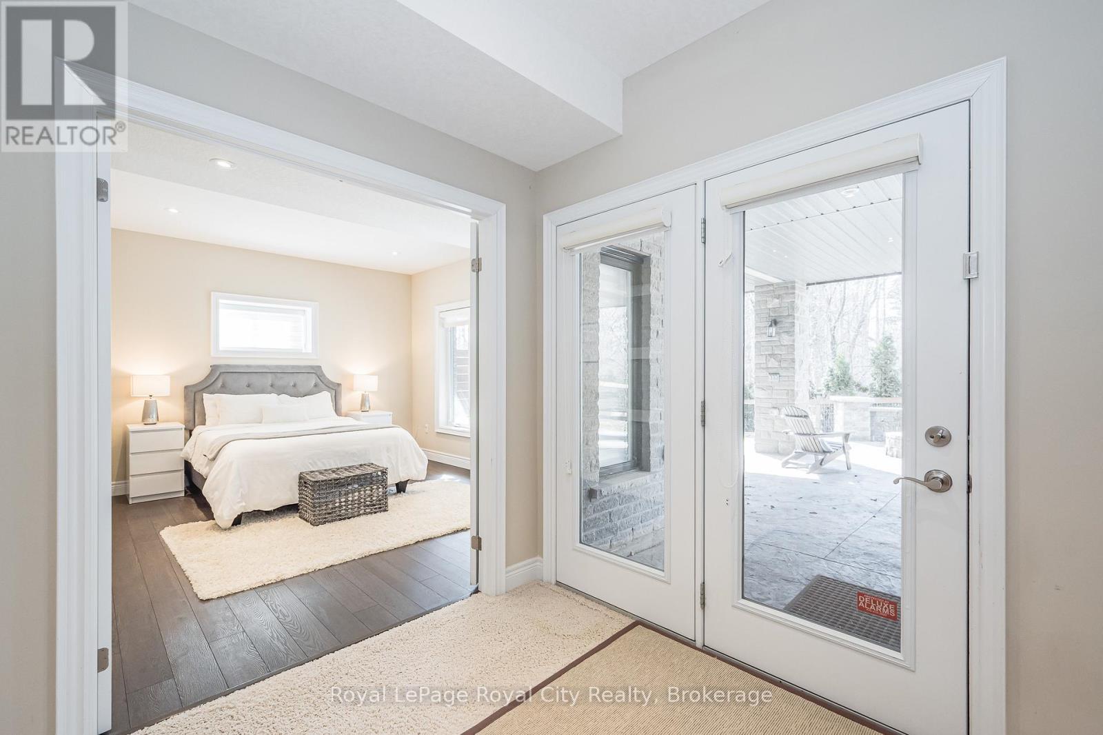 












84 MCCANN STREET

,
Guelph (Kortright East),




Ontario
N1G0B9

