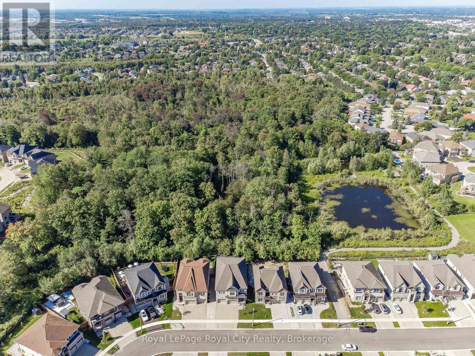 












84 MCCANN STREET

,
Guelph (Kortright East),




Ontario
N1G0B9

