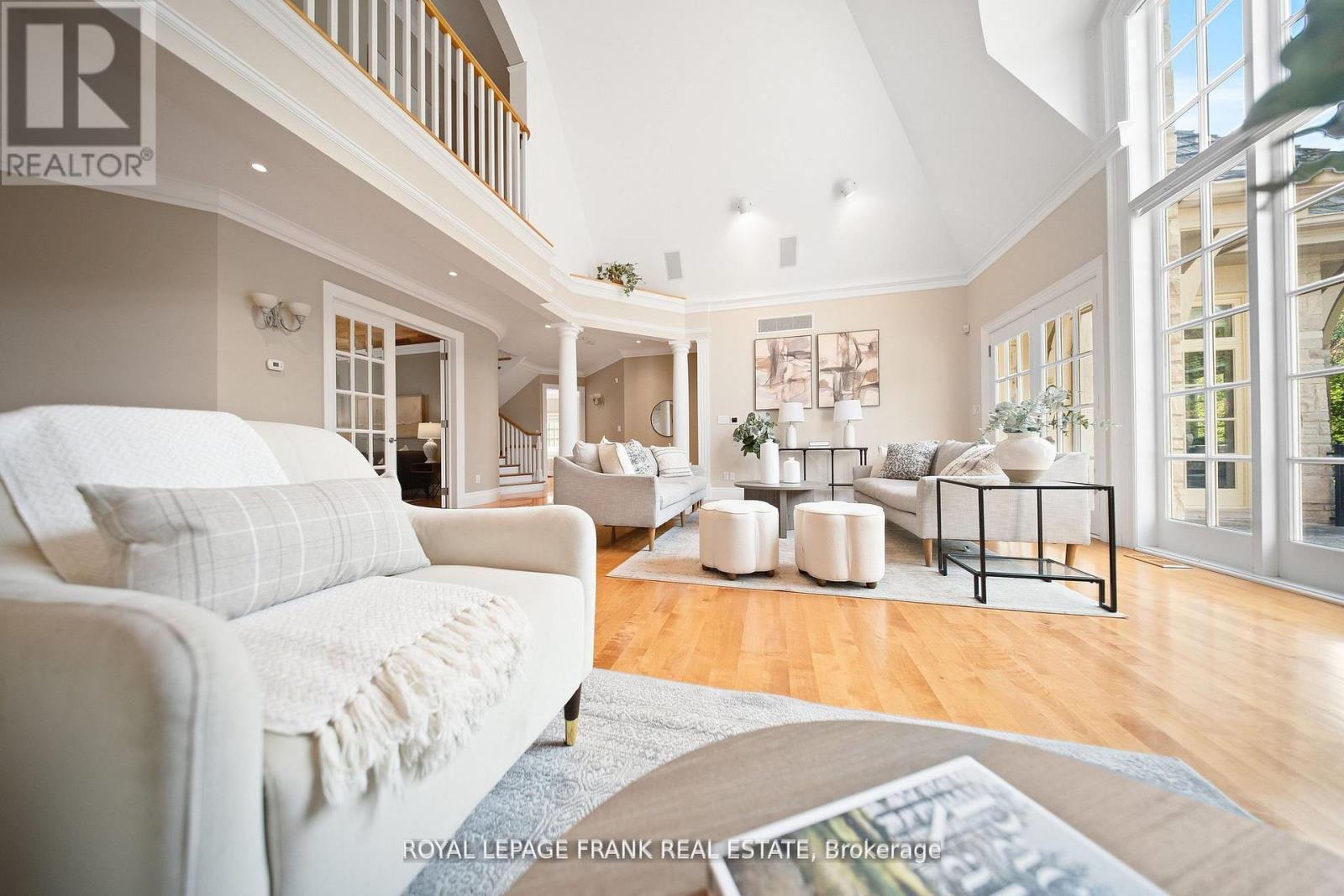 












42 BUGGEY LANE

,
Ajax (Northeast Ajax),




Ontario
L1Z1X5

