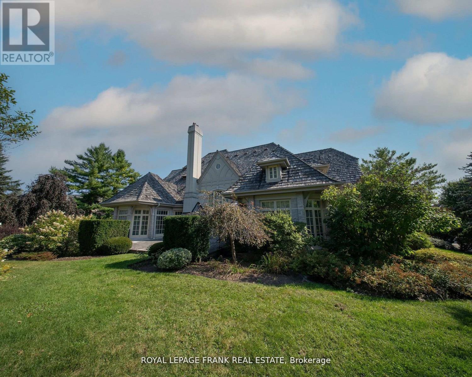 












42 BUGGEY LANE

,
Ajax (Northeast Ajax),




Ontario
L1Z1X5

