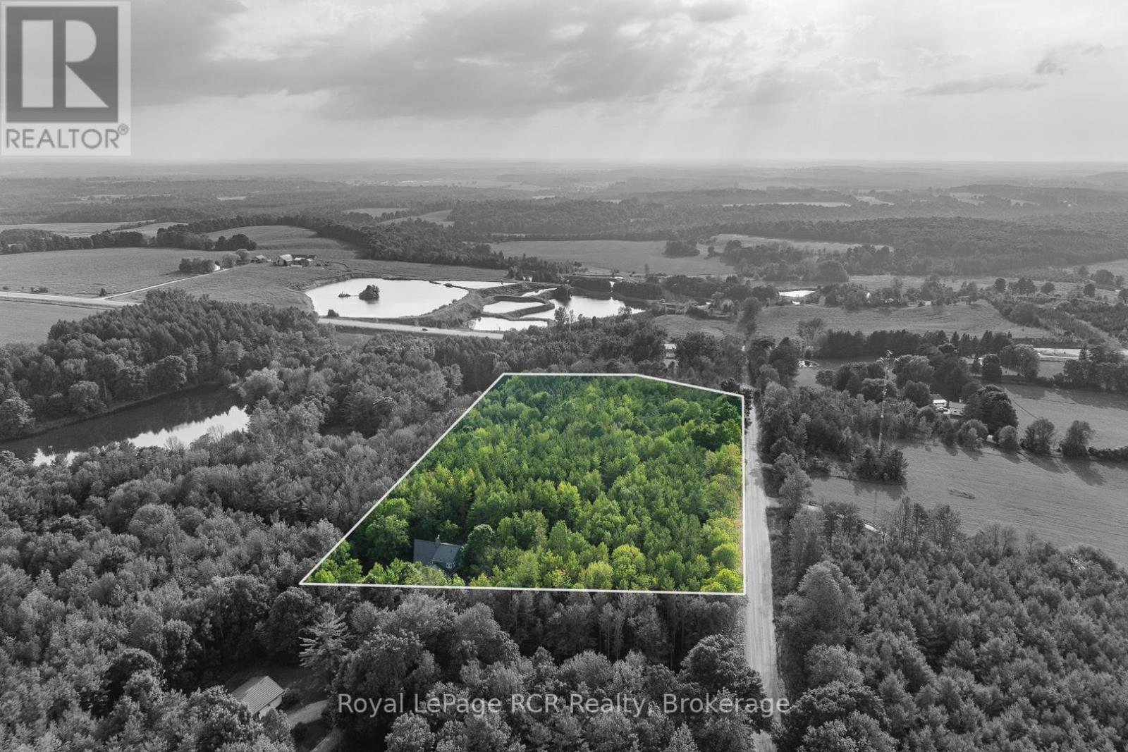 












343028 CONCESSION 2 NDR

,
West Grey,




Ontario
N0G1R0

