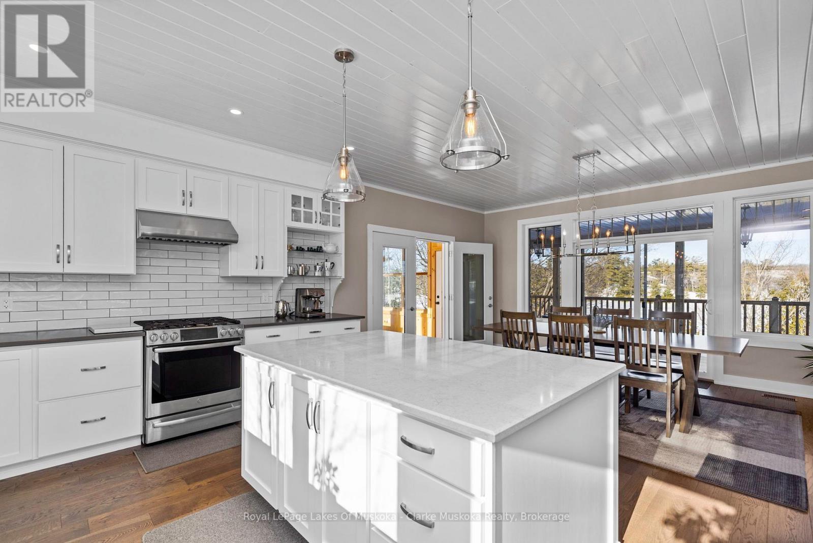 












202 WHITES FALLS ROAD

,
Georgian Bay (Baxter),




Ontario
L0K1S0

