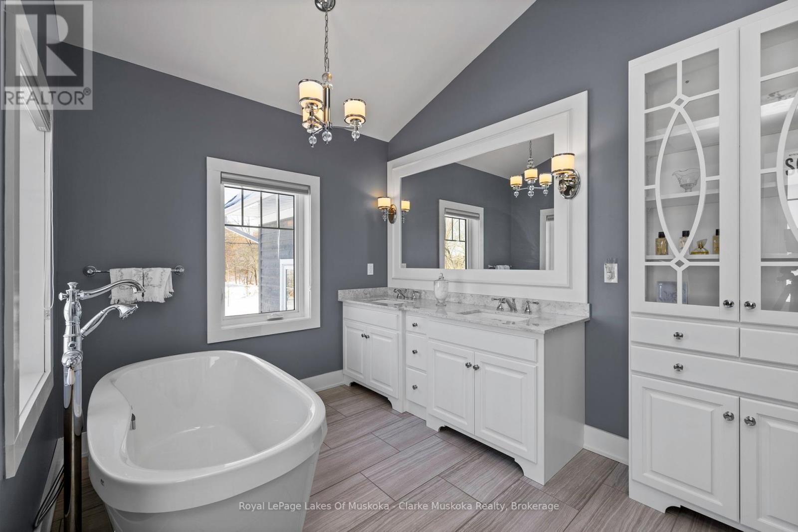 












202 WHITES FALLS ROAD

,
Georgian Bay (Baxter),




Ontario
L0K1S0

