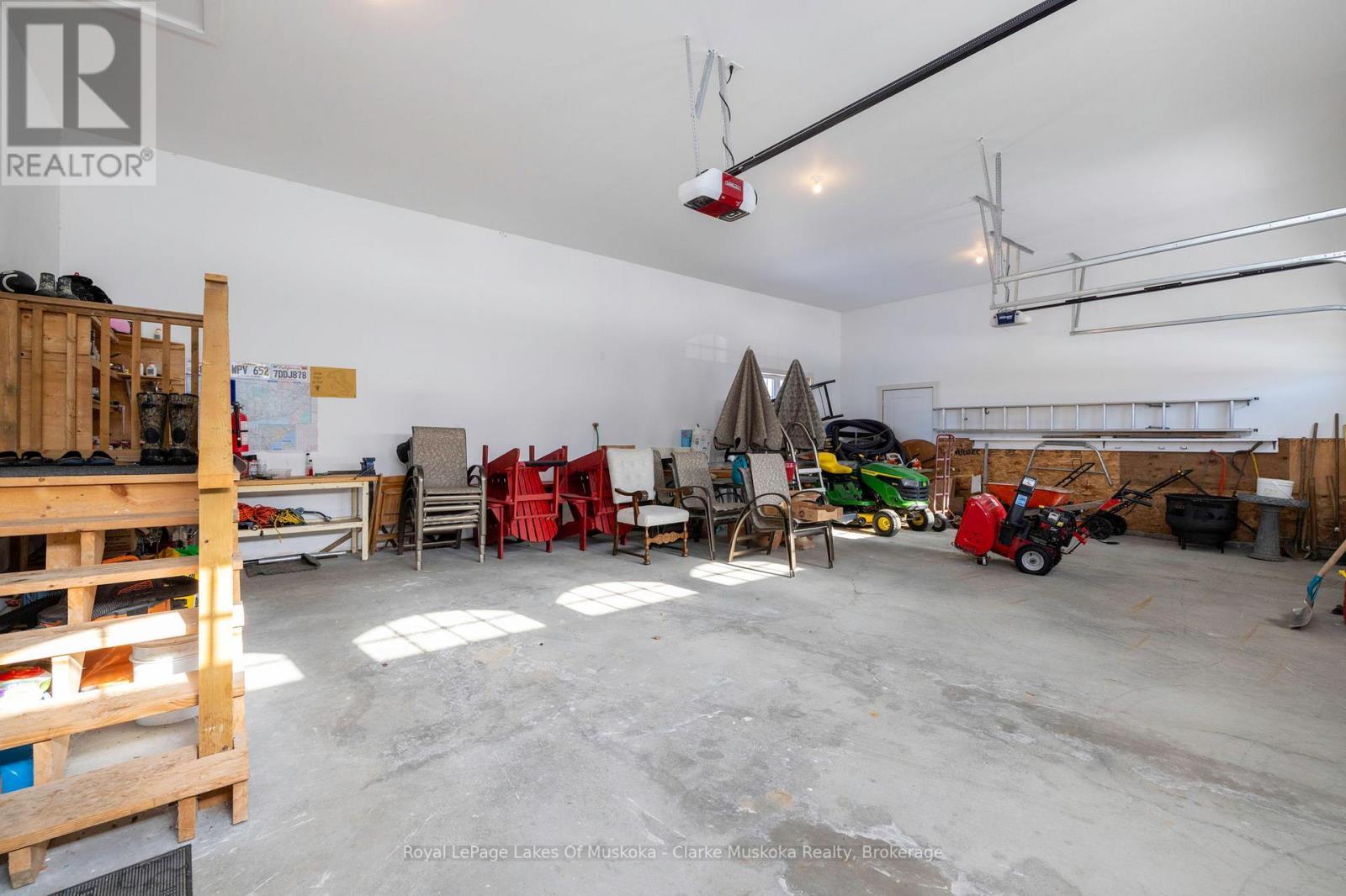 












202 WHITES FALLS ROAD

,
Georgian Bay (Baxter),




Ontario
L0K1S0

