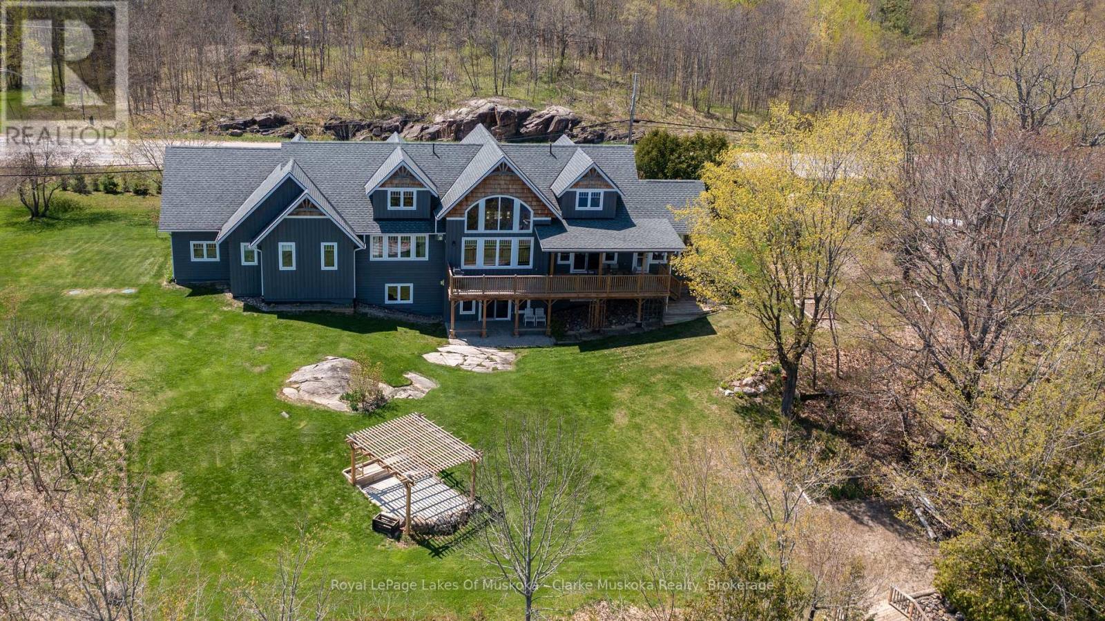 












202 WHITES FALLS ROAD

,
Georgian Bay (Baxter),




Ontario
L0K1S0

