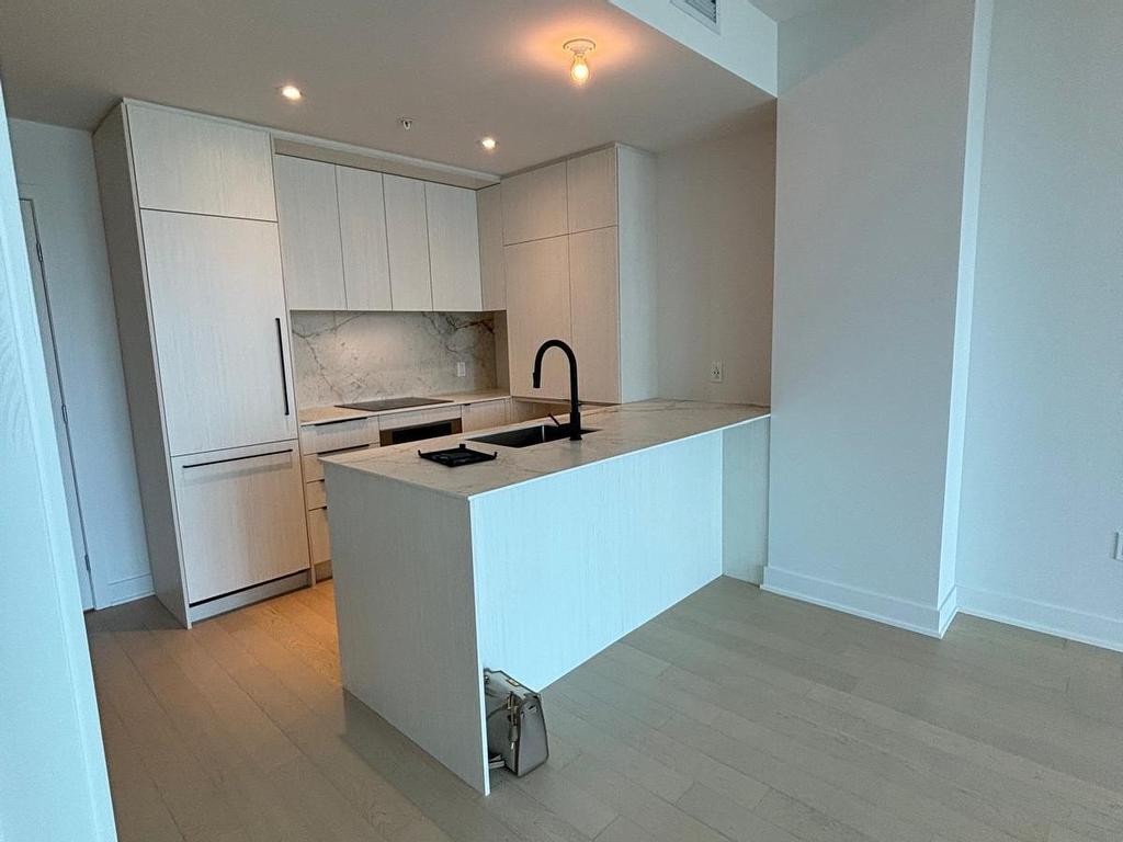 









399


Rue de la Rotonde

, 1910,
Verdun/Île-des-Soers (Montréal),




QC
H3E0G1

