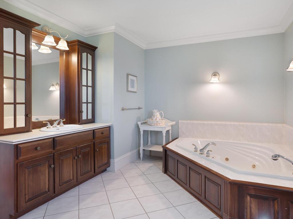 












48 Maplewood Crescent

,
Charlottetown,




PE
C1A 2X5

