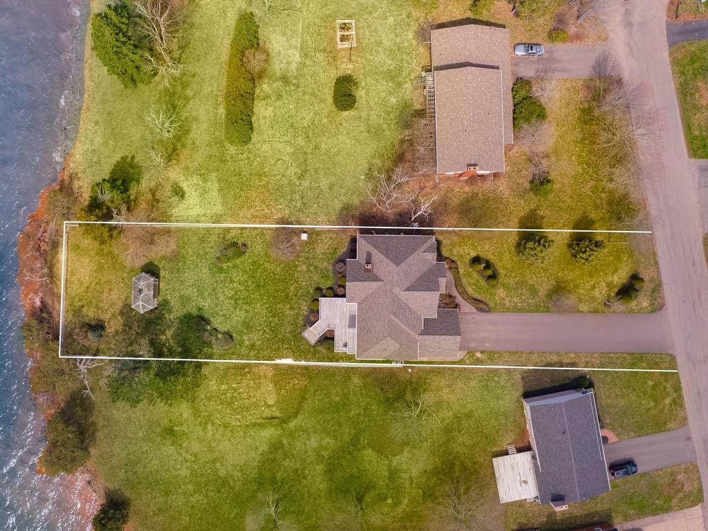 












48 Maplewood Crescent

,
Charlottetown,




PE
C1A 2X5

