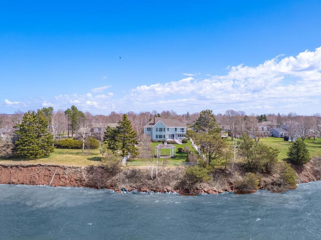 












48 Maplewood Crescent

,
Charlottetown,




PE
C1A 2X5


