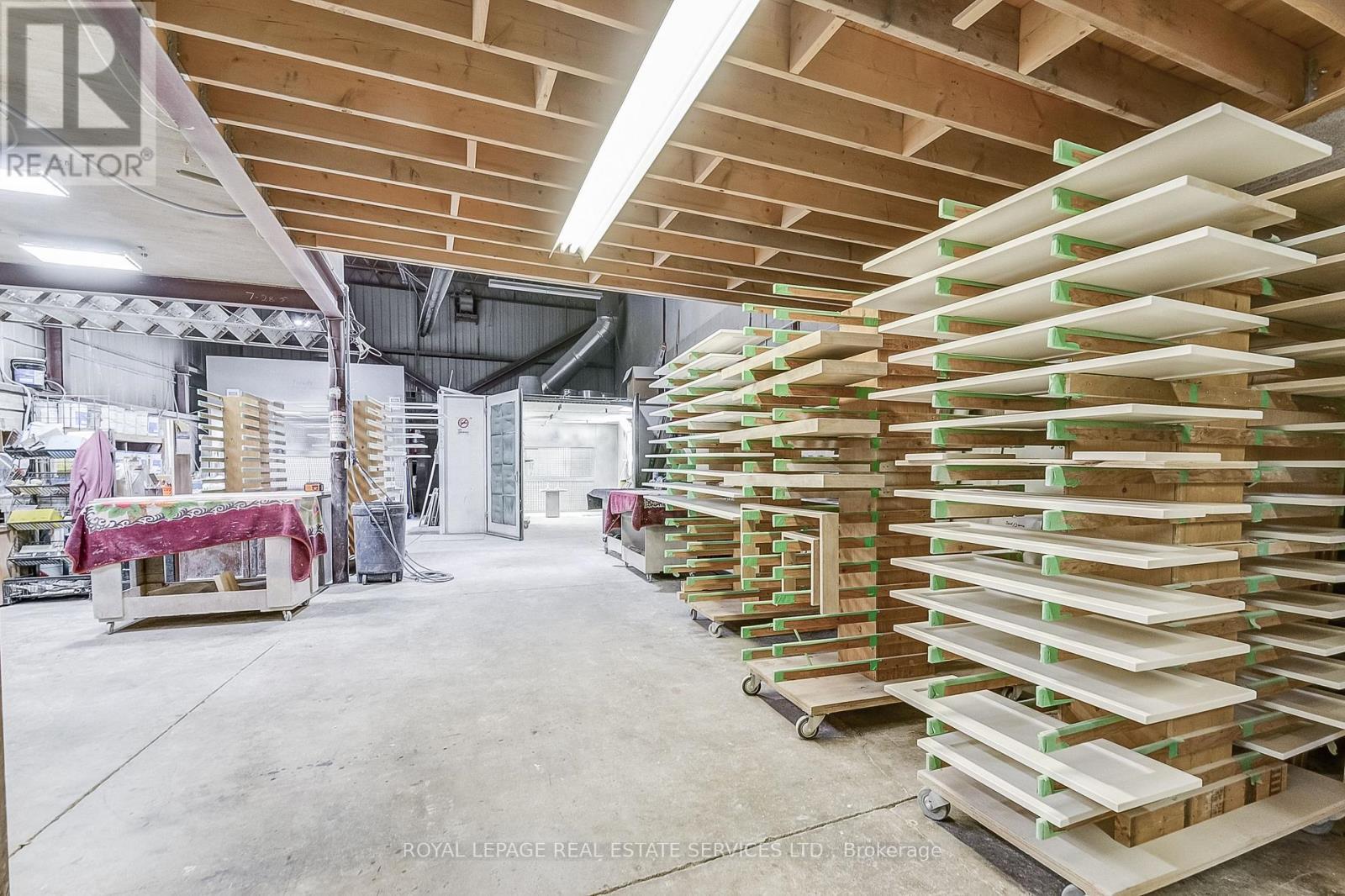 












1 - 2050 SPEERS ROAD

,
Oakville,




Ontario
L6L2X8

