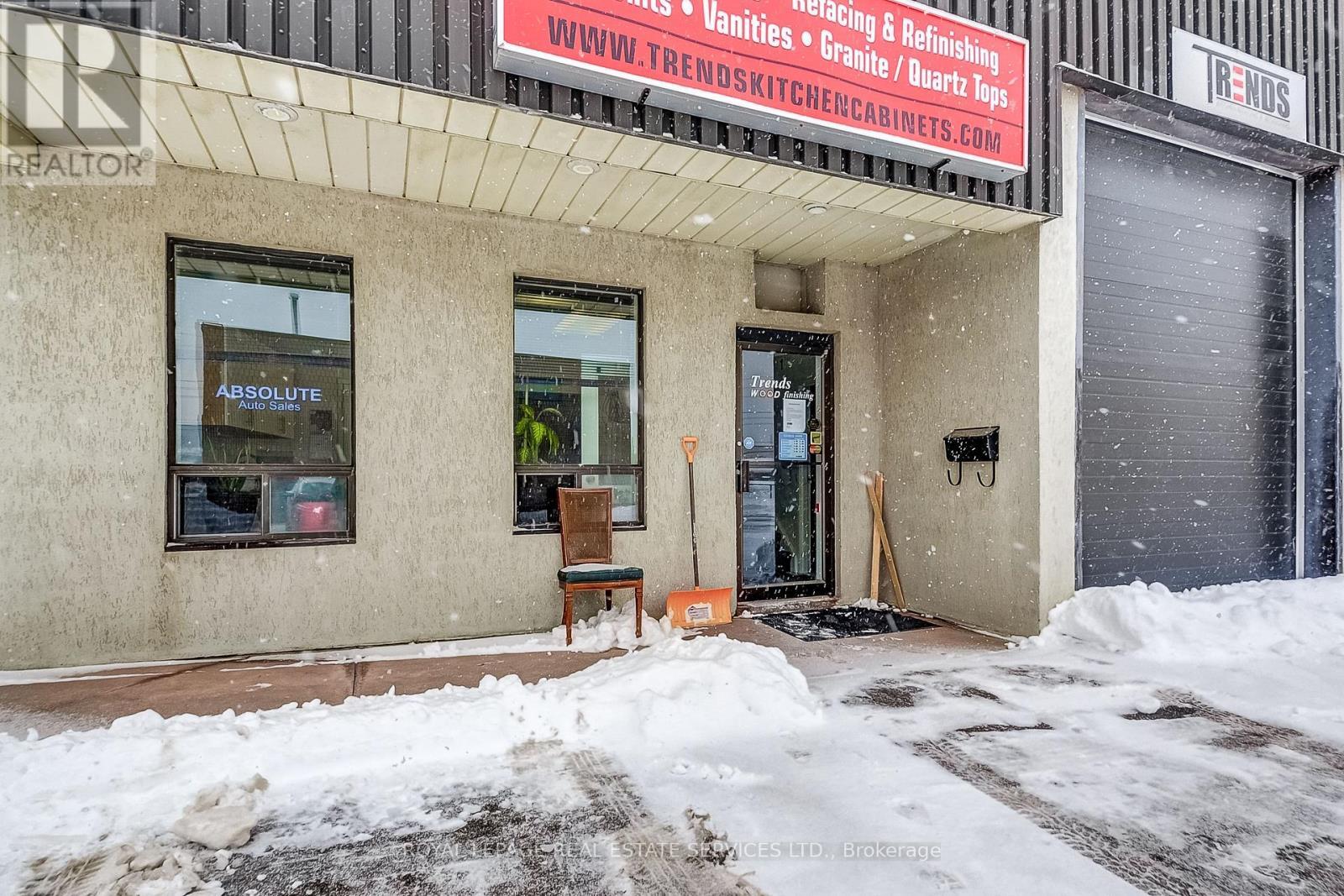 












1 - 2050 SPEERS ROAD

,
Oakville,




Ontario
L6L2X8

