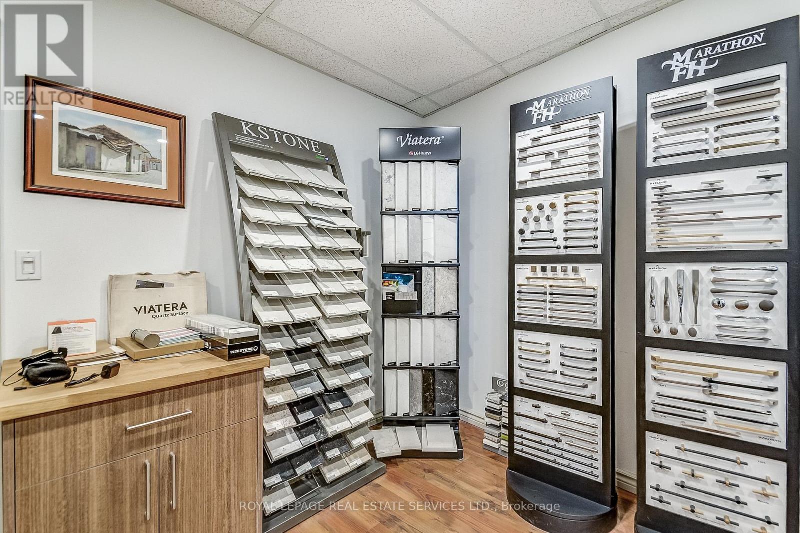 












1 - 2050 SPEERS ROAD

,
Oakville,




Ontario
L6L2X8

