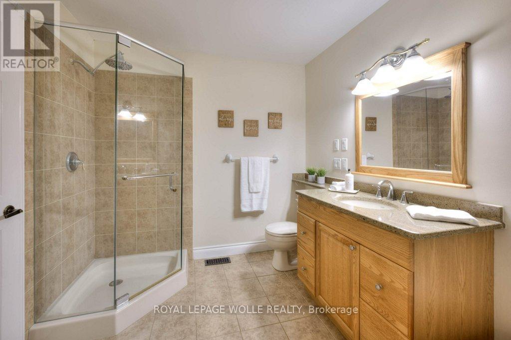 












318 ROXTON DRIVE

,
Waterloo,




Ontario
N2T1R6


