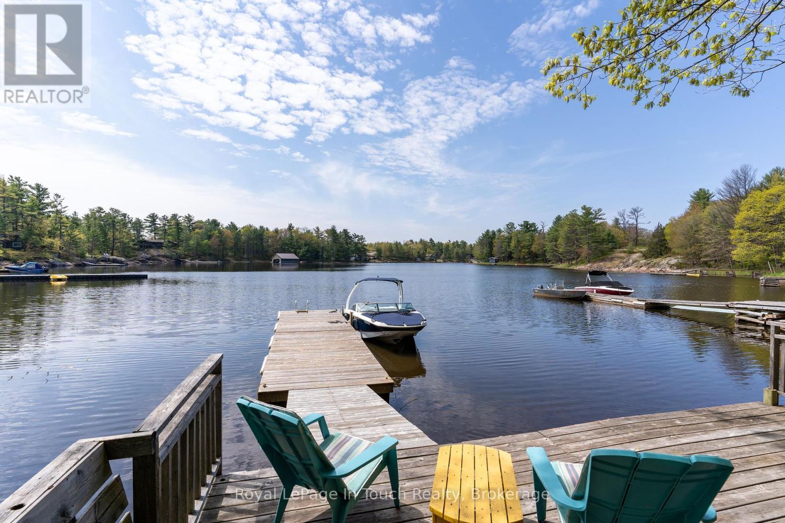 












10080 GEORGIAN BAY SHORE

,
Georgian Bay (Baxter),




Ontario
P0E1E0


