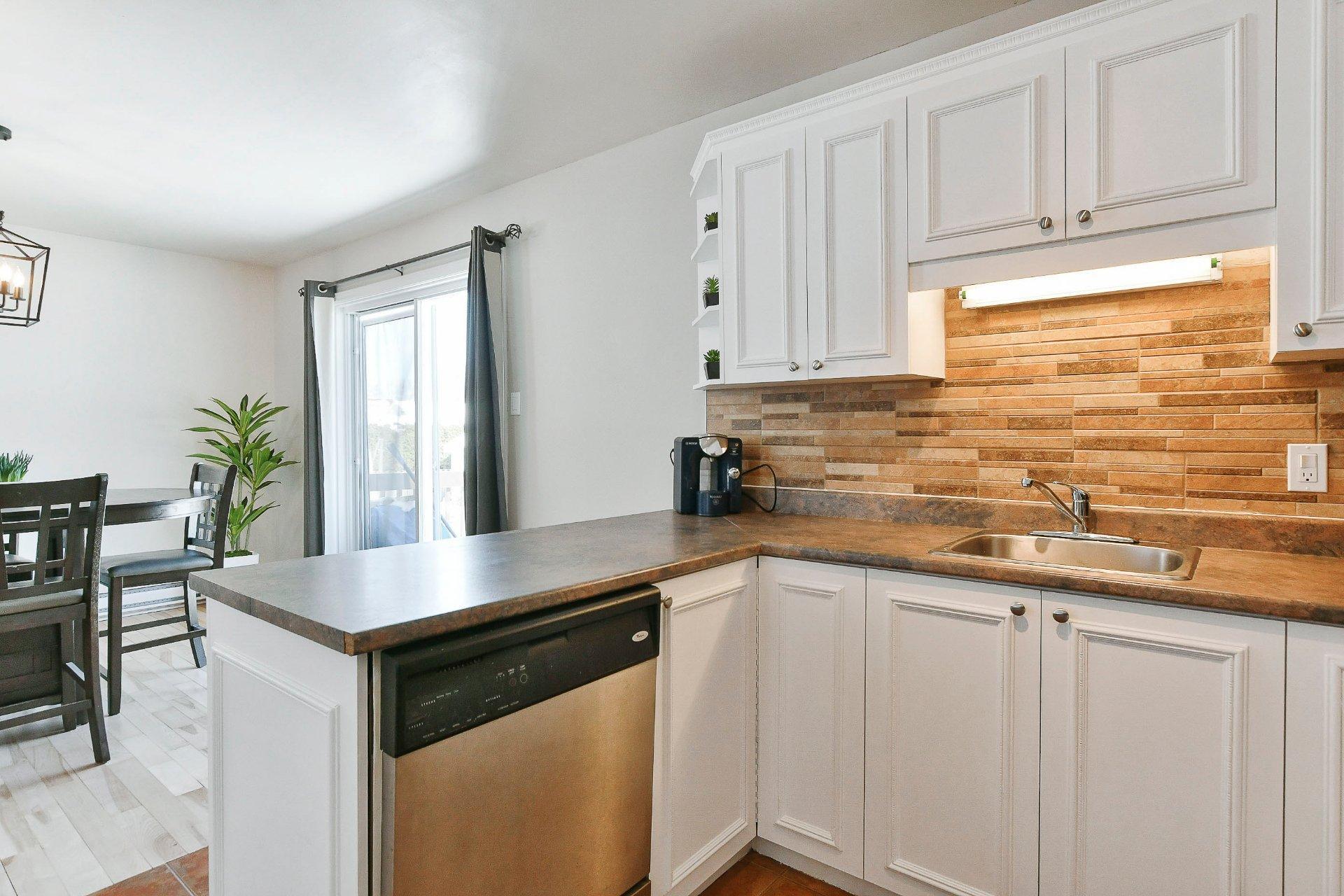 









14055


Rue Campeau

,
Mirabel,




QC
J7N1R1

