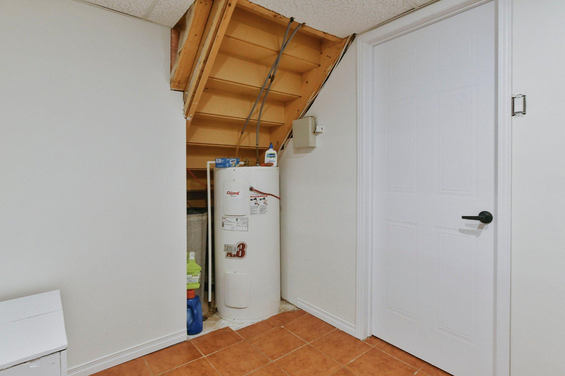 









14055


Rue Campeau

,
Mirabel,




QC
J7N1R1

