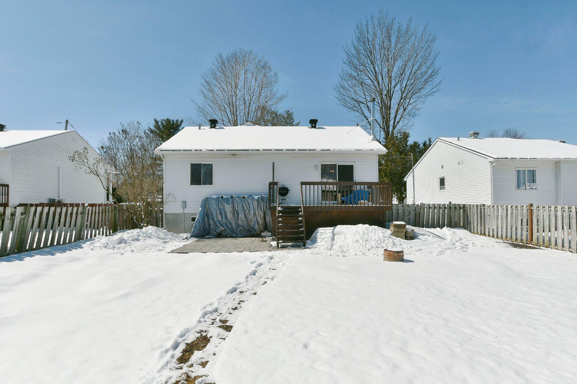 









14055


Rue Campeau

,
Mirabel,




QC
J7N1R1

