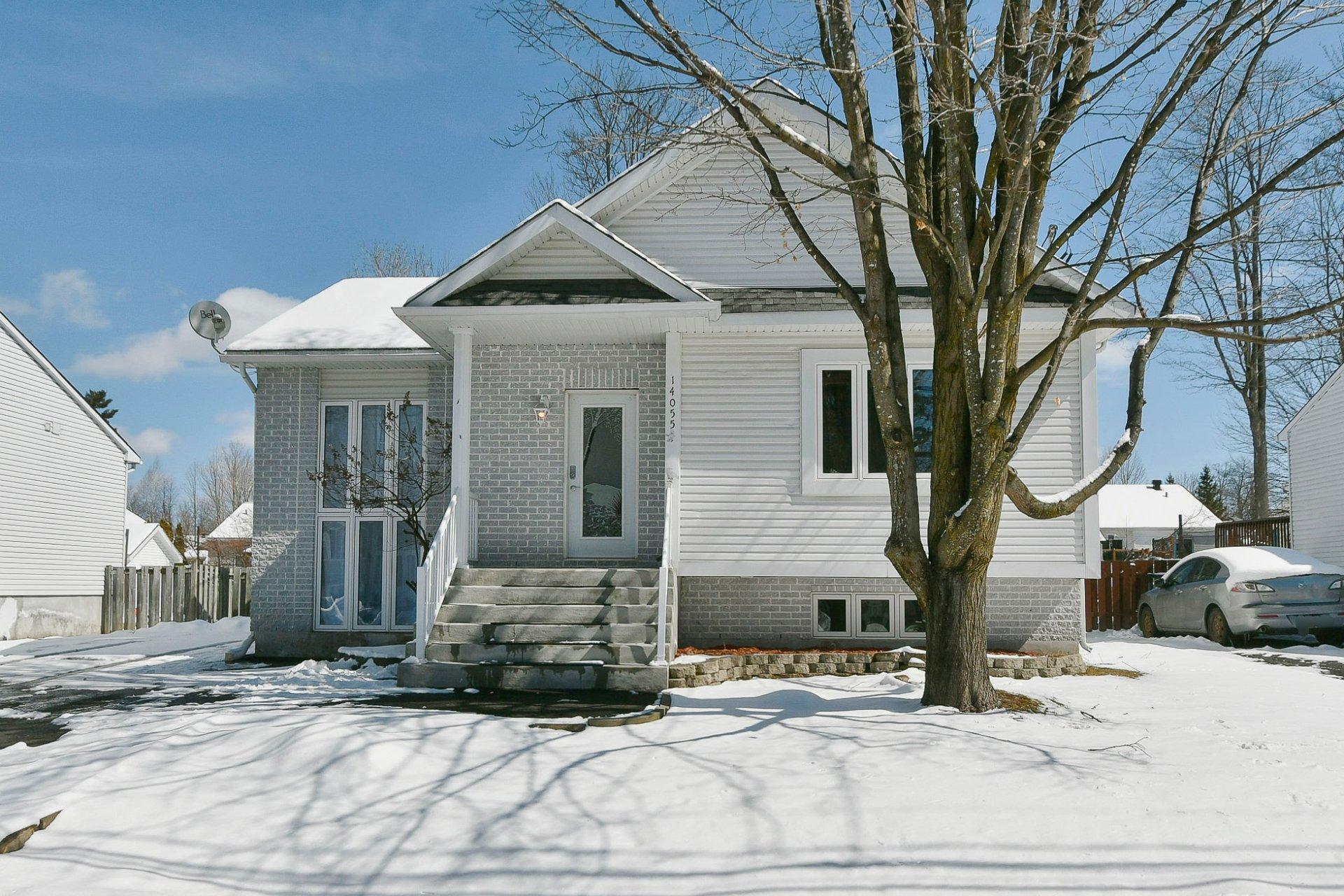 









14055


Rue Campeau

,
Mirabel,




QC
J7N1R1

