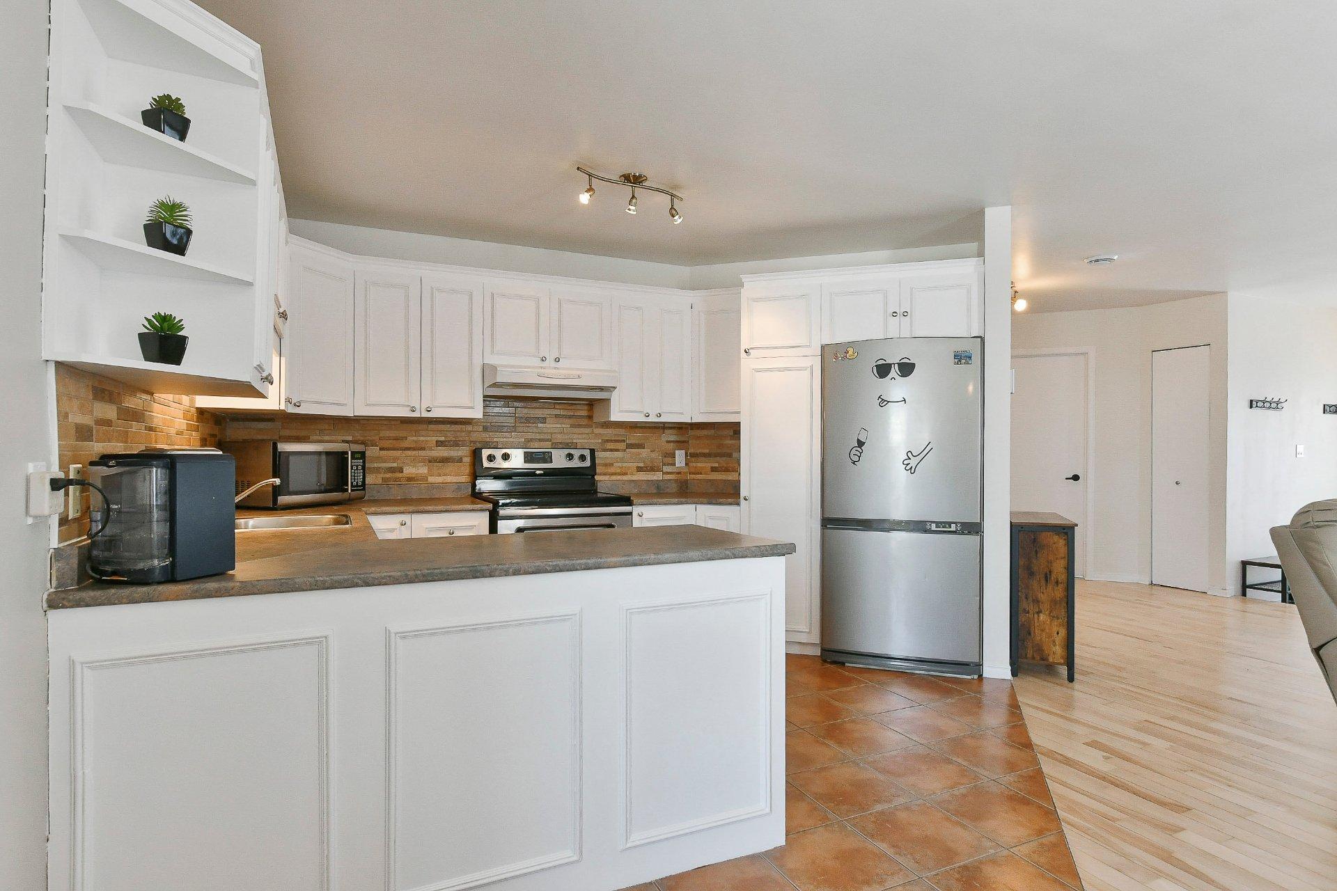 









14055


Rue Campeau

,
Mirabel,




QC
J7N1R1

