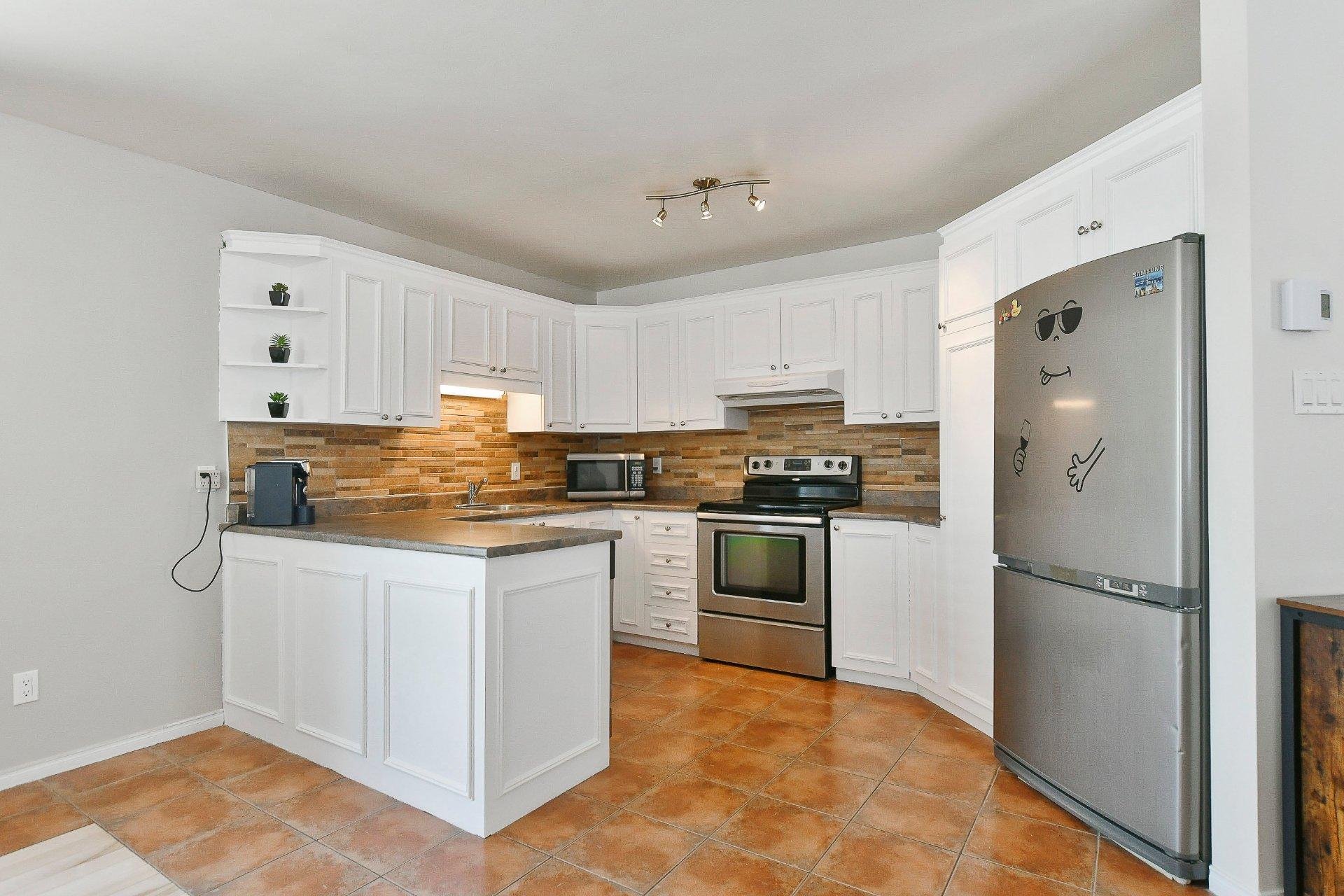 









14055


Rue Campeau

,
Mirabel,




QC
J7N1R1

