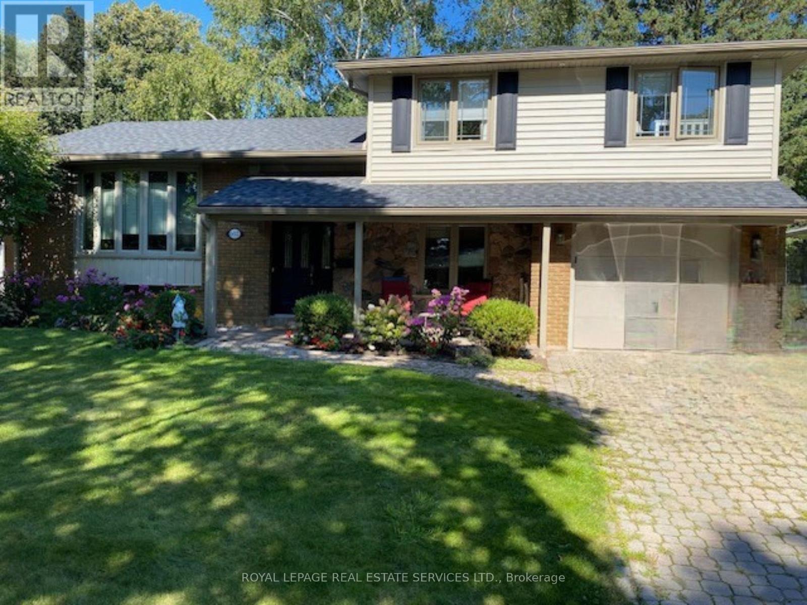 












602 ROSEDALE CRESCENT

,
Burlington,




Ontario
L7N2T1

