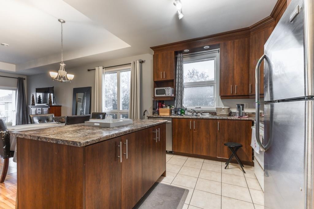 









62


Rue de l'Emerald

, 002,
Gatineau (Aylmer),




QC
J9J1N4

