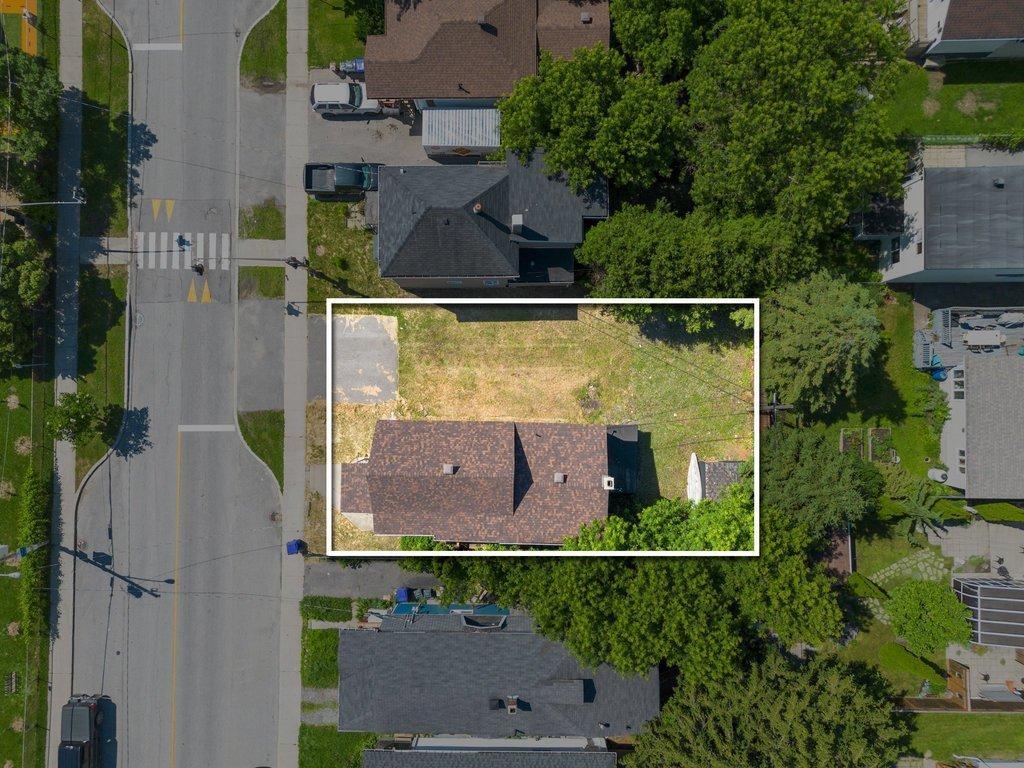









39


Rue Labelle

,
Gatineau (Hull),




QC
J8Y5A7

