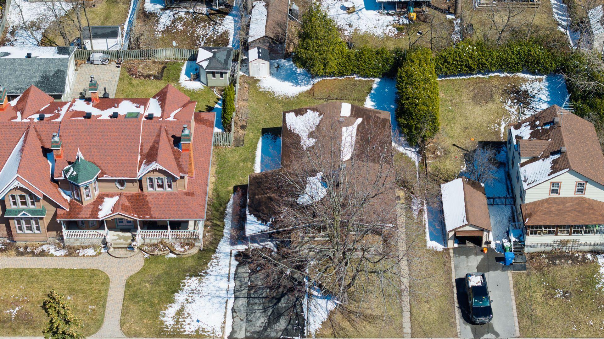 









87


Av. Queen

,
Pointe-Claire,




QC
H9R4G3

