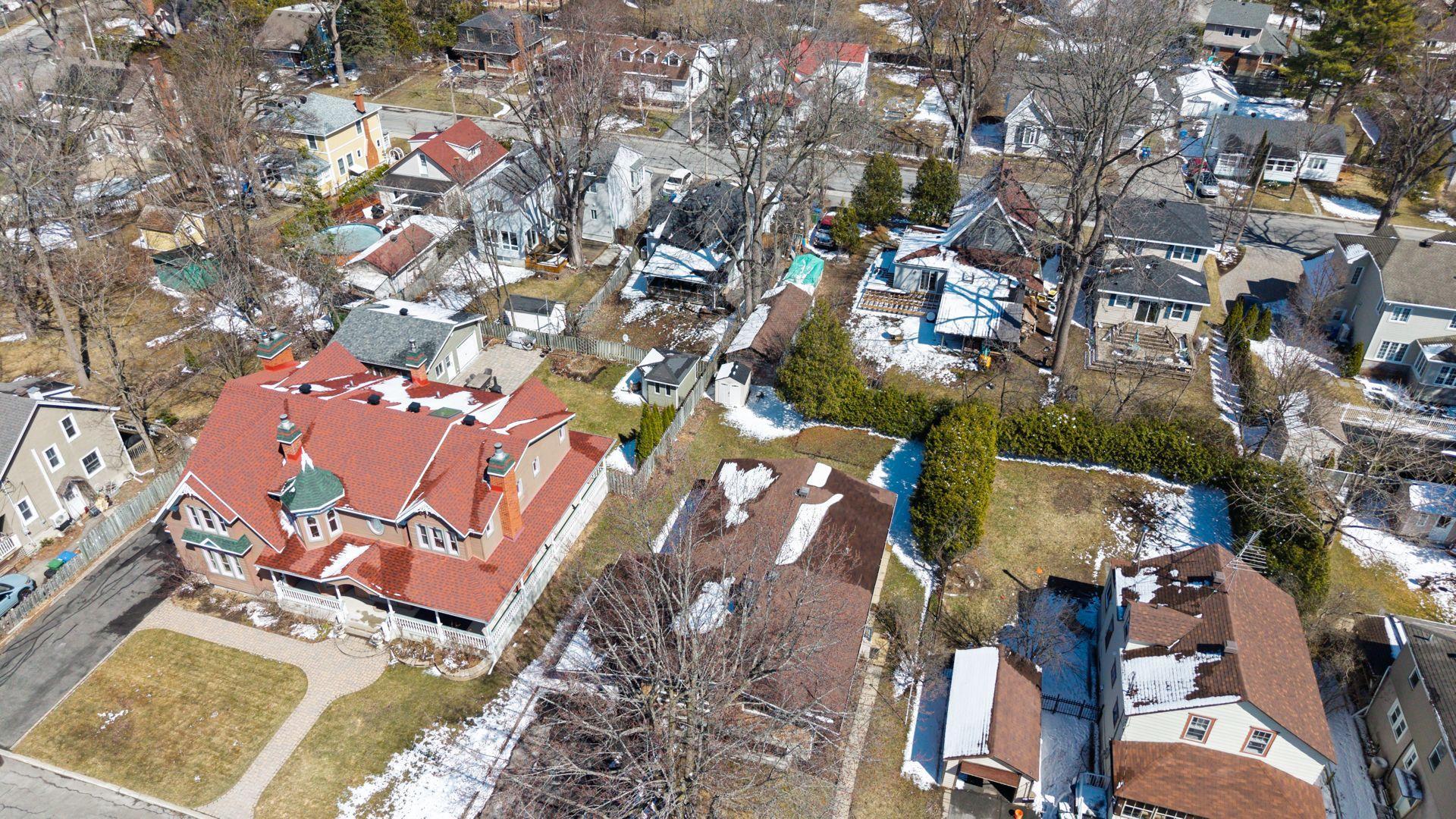 









87


Av. Queen

,
Pointe-Claire,




QC
H9R4G3

