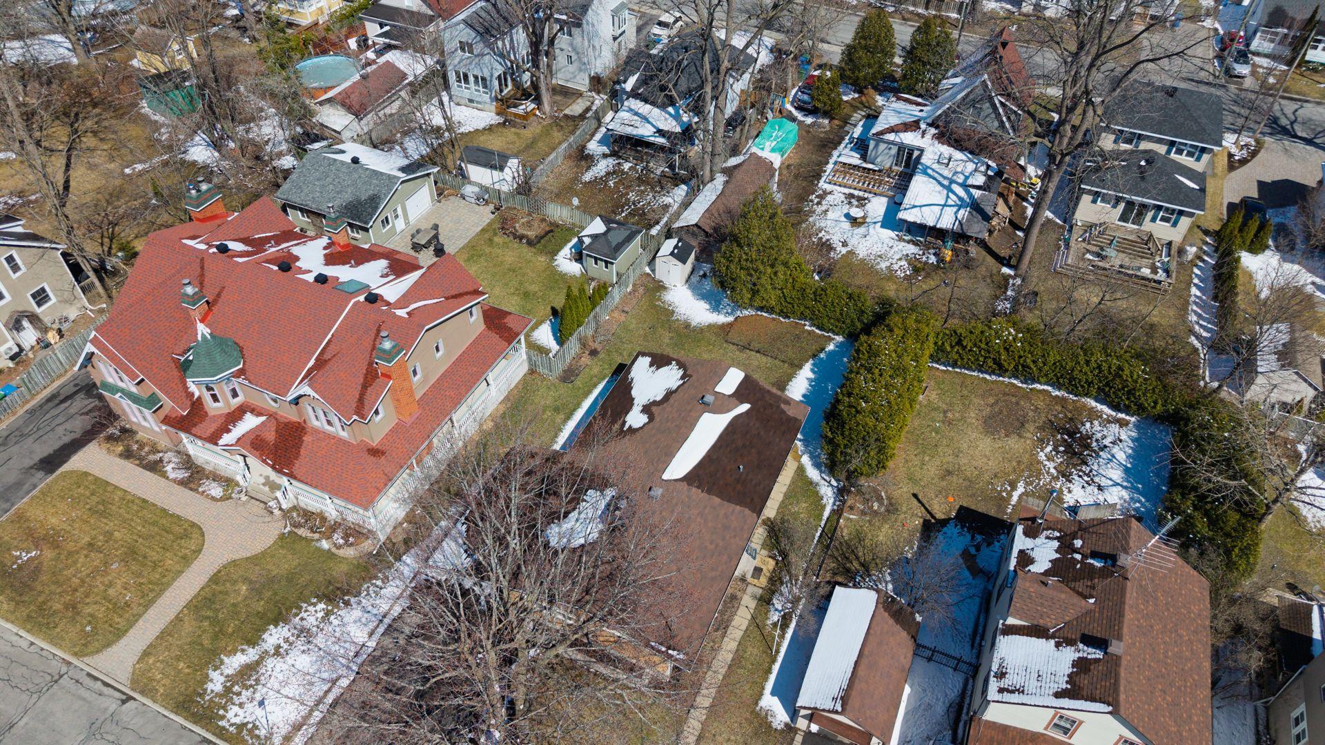 









87


Av. Queen

,
Pointe-Claire,




QC
H9R4G3

