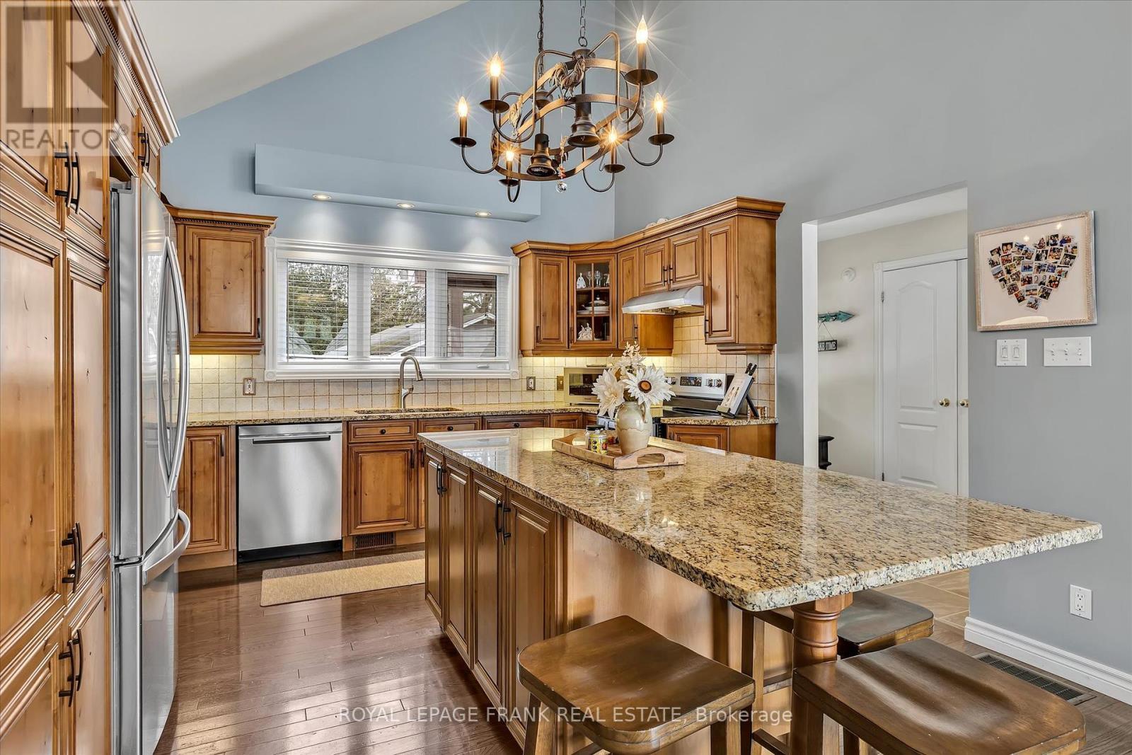












29 WESTVIEW DRIVE

,
Kawartha Lakes (Emily),




Ontario
K0L2W0


