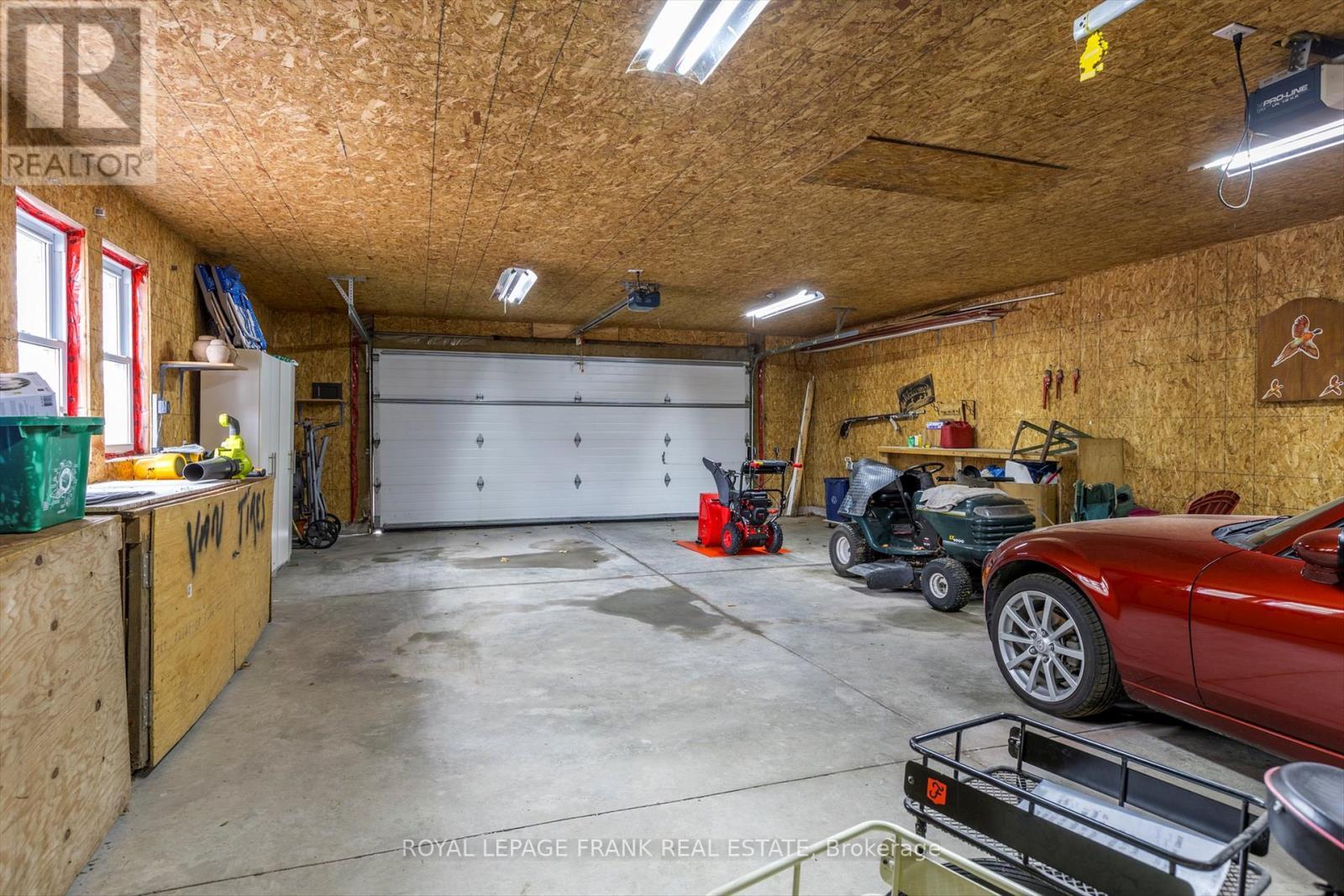 












29 WESTVIEW DRIVE

,
Kawartha Lakes (Emily),




Ontario
K0L2W0

