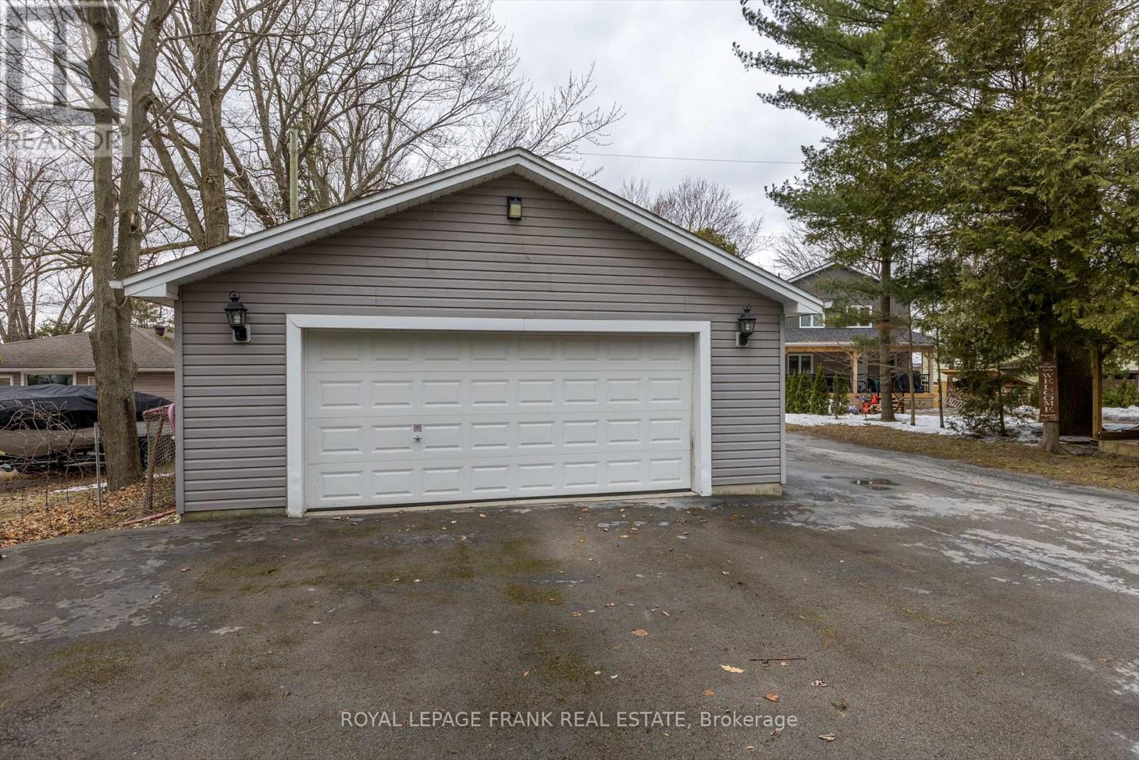 












29 WESTVIEW DRIVE

,
Kawartha Lakes (Emily),




Ontario
K0L2W0

