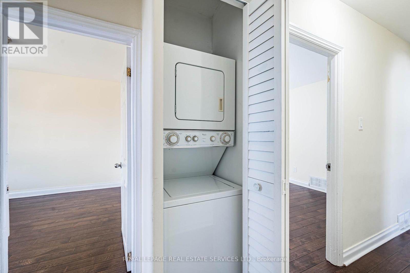 












UPPER - 233 BETA STREET

,
Toronto,




Ontario
M8W4H7

