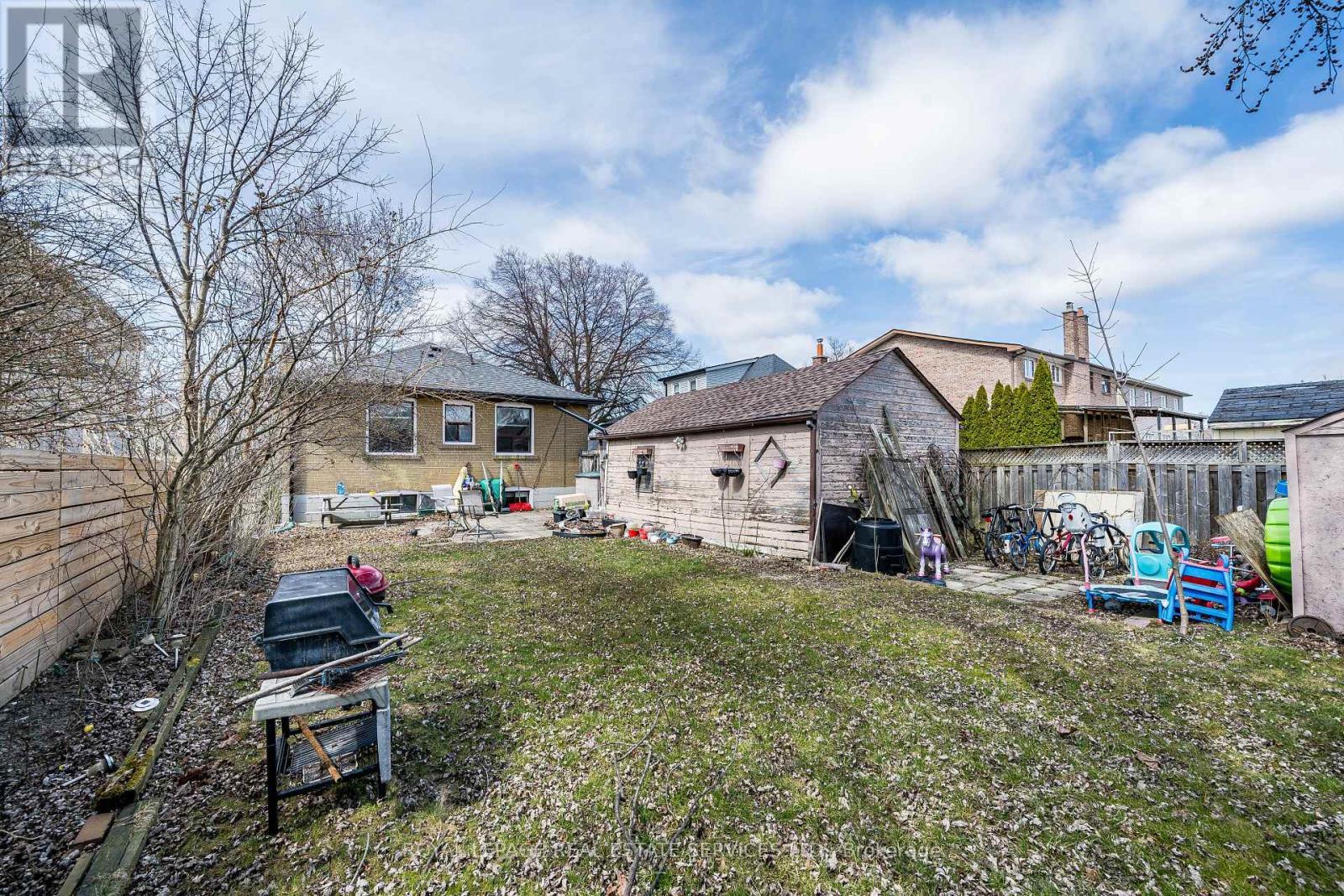 












UPPER - 233 BETA STREET

,
Toronto,




Ontario
M8W4H7


