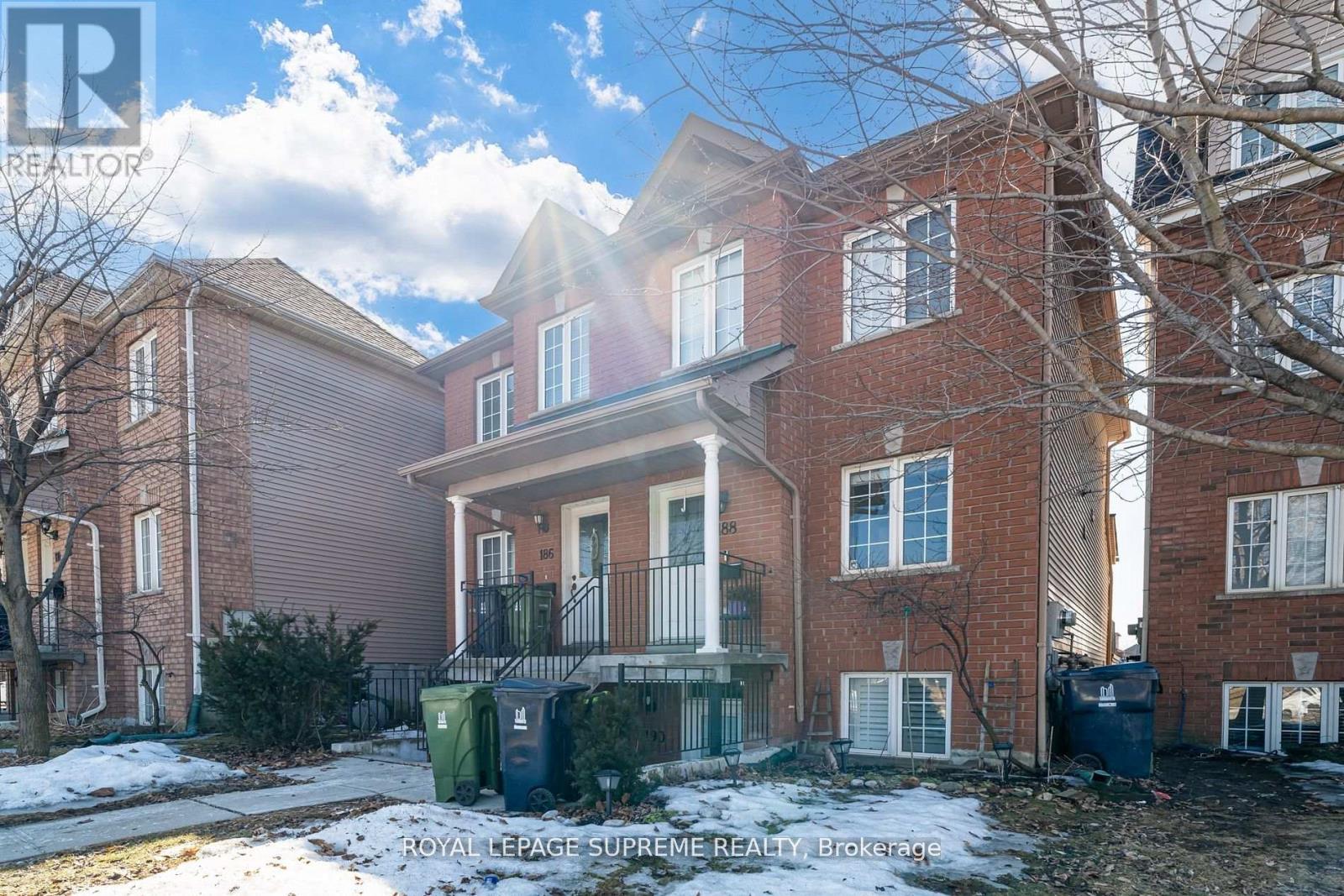 












184 WILTSHIRE AVENUE

,
Toronto,




Ontario
M6N5G2

