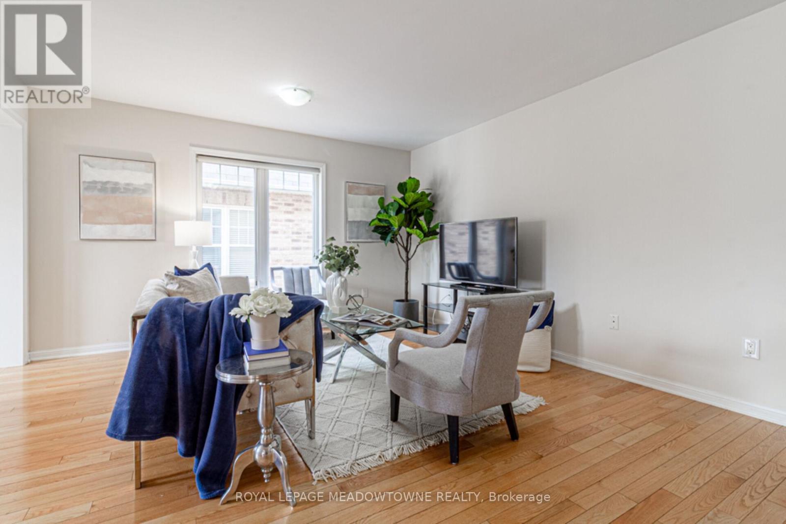 












217 WOODLEY CRESCENT

,
Milton,




Ontario
L9T8B8

