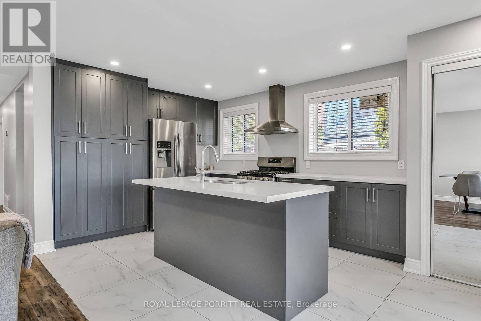 












14 ALBION CRESCENT

,
Brampton,




Ontario
L6T1L4

