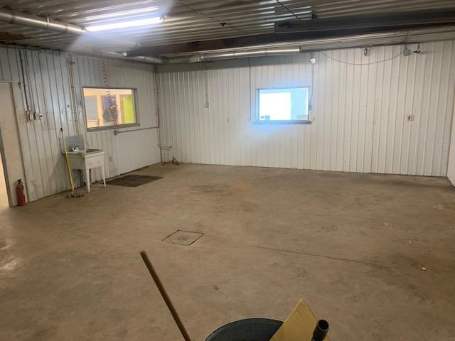 












906 South Railway Avenue

,
Shoal Lake,




Manitoba
R0J1Z0

