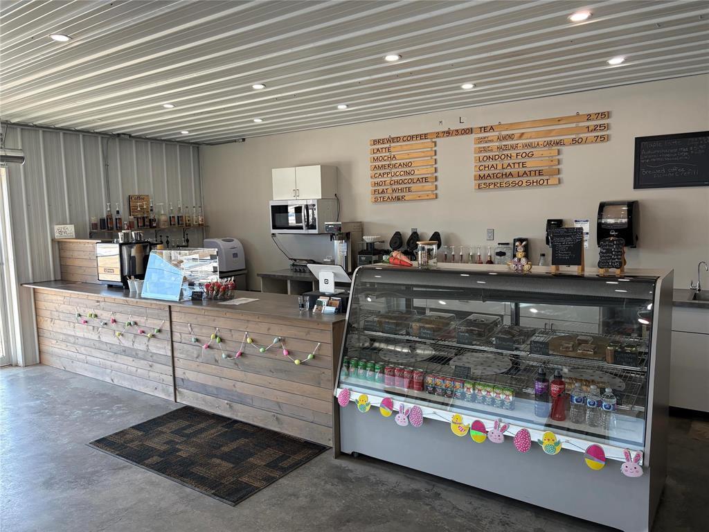 












906 South Railway Avenue

,
Shoal Lake,




Manitoba
R0J1Z0


