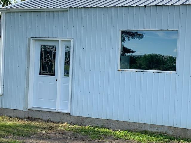 












906 South Railway Avenue

,
Shoal Lake,




Manitoba
R0J1Z0


