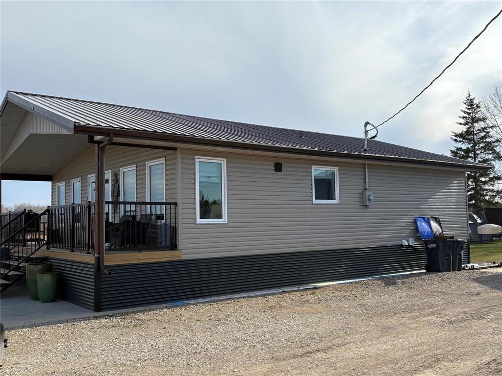












906 South Railway Avenue

,
Shoal Lake,




Manitoba
R0J1Z0

